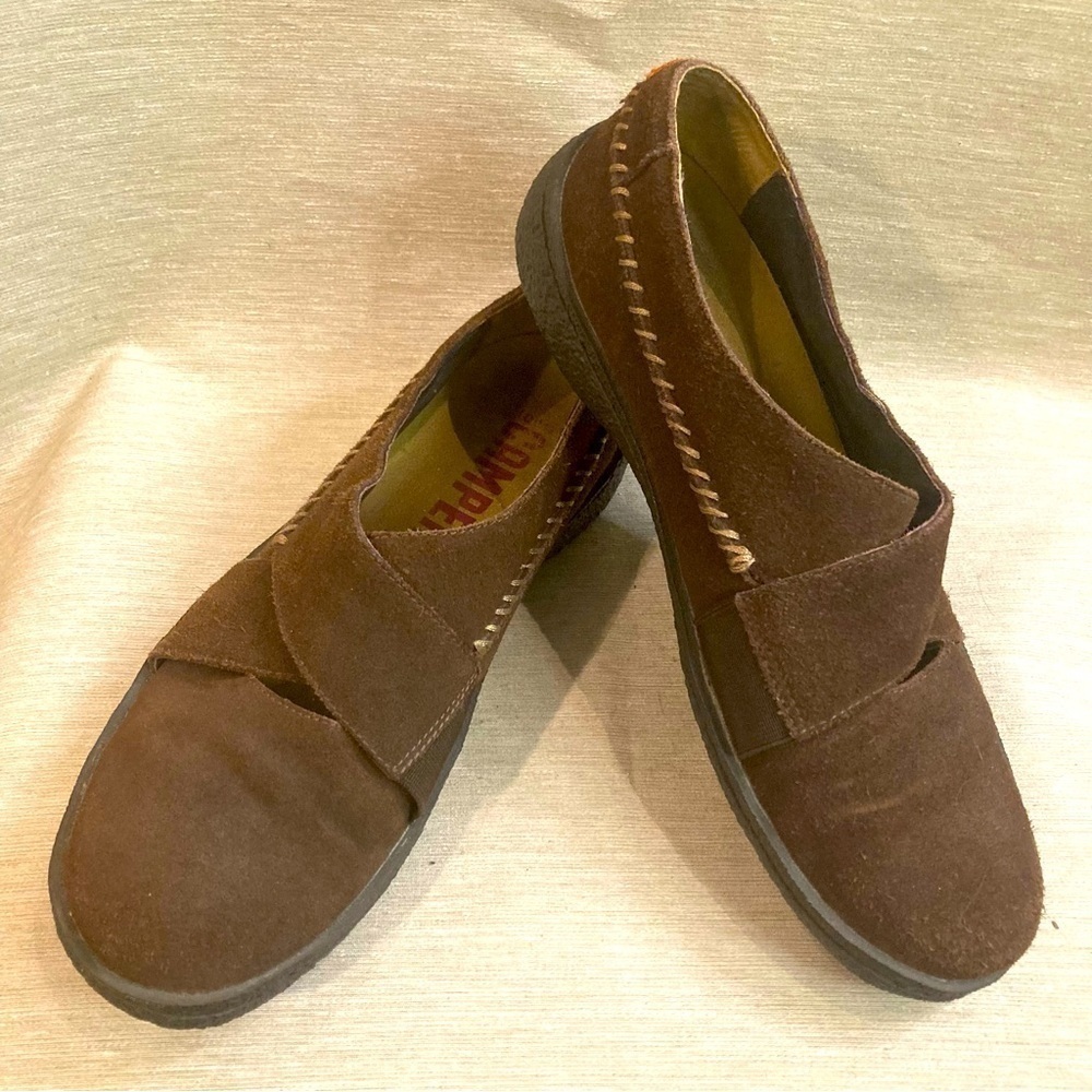 CAMPER Sz 40 Suede Comfort Rubber Sole Slip On Loafer Flats